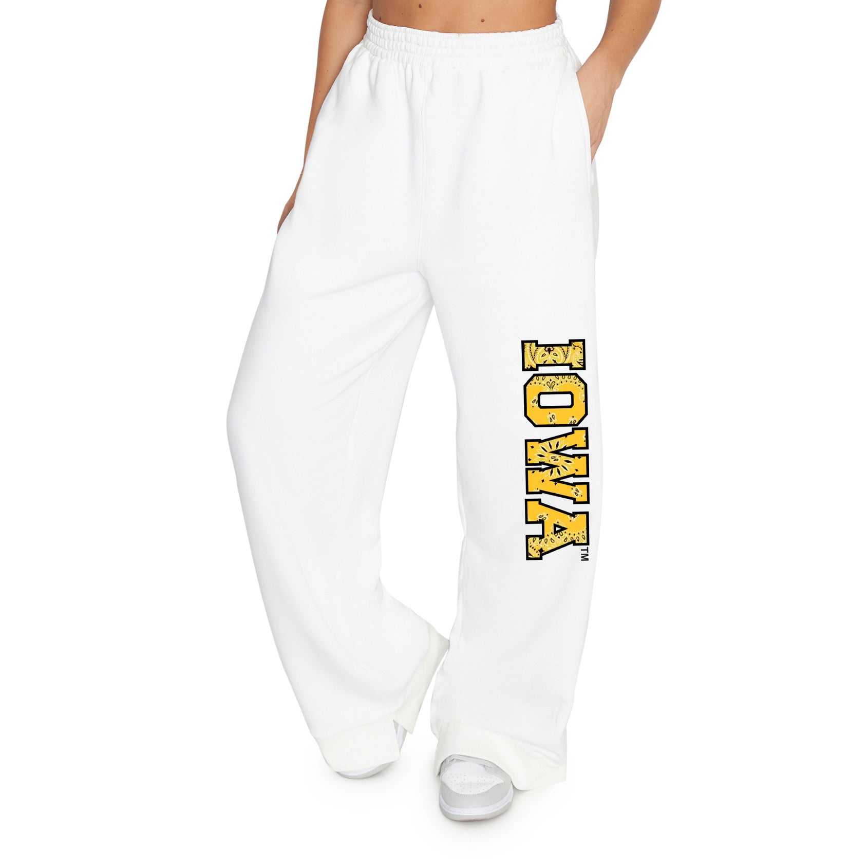 Iowa Hawkeyes Bandana Flare Sweatpants – lojobands